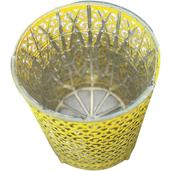 Vintage Hollywood Regency Yellow Filigree Waste Trash Basket Can W/ Liner - Picture 6 of 11